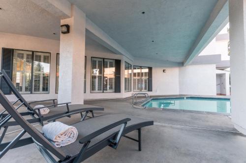 Swimming pool, Governors Inn Hotel Sacramento in Sacramento (CA)