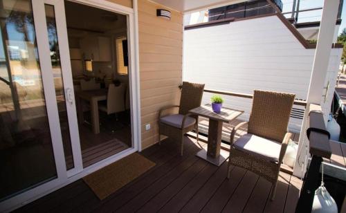 المرافق, Luxury Houseboat Lavender in Lucija