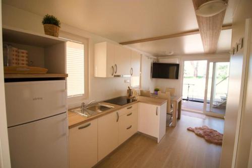 مطبخ, Luxury Houseboat Lavender in Lucija