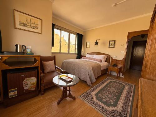 room detail thumbnail 0