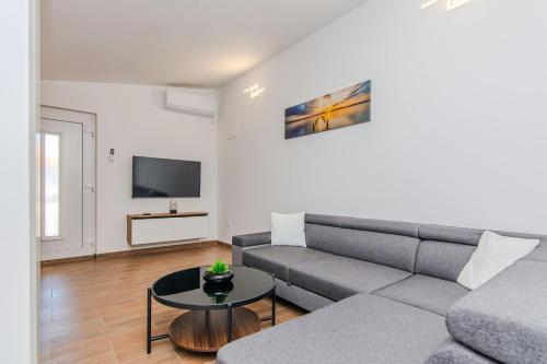 Apartments Mucaj - image 4