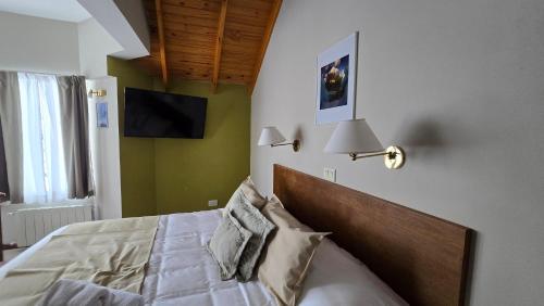 2 twin beds