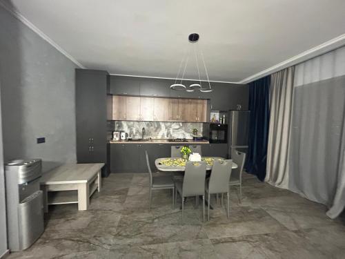 Dámelos House – khách sạn tại Avan