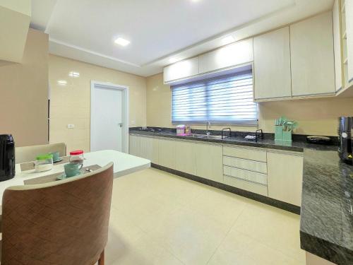 Apt 02 Alto Padrão 3 quartos ao lado do Paraguai (Apt 02 Alto Padrao 3 quartos ao lado do Paraguai) in ชาร์ดิง บัววิสตา