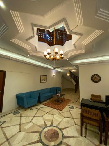 Lotus Residency DHA Guest House in การาจี