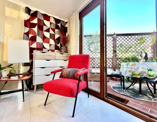 Lovely mid-century apartment with stunning terrace, Roma (foto 9)