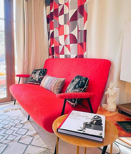 Lovely mid-century apartment with stunning terrace, Roma (foto 7)