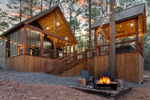 LEATHER & LACE NEW SEXY Cabin Adult Getaway, Broken Bow (fotografie 9)