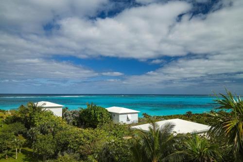 Cayo Loco home in Governor's Harbour