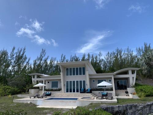 Sky Beach Club Rock House home in Governor's Harbour