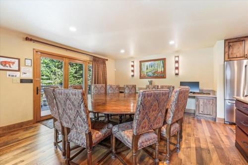 Friendly Fox Chalet home in Breckenridge, USA