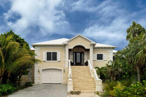 Coconut Point home in North Palmetto Point