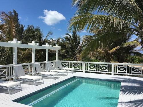 Alfred House home in Governor's Harbour