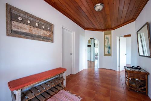 Atlantic Sunrise Villa villa in James Pt