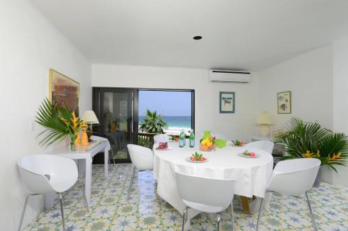 Provender home in Windermere Island