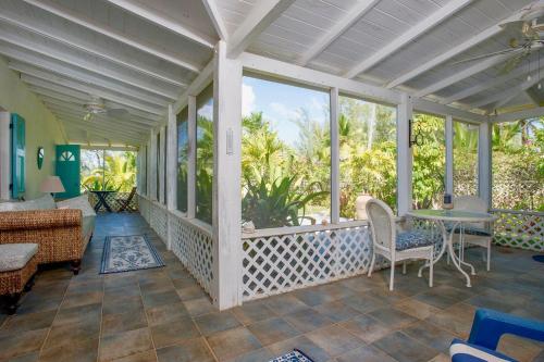 Poponi House home in North Palmetto Point