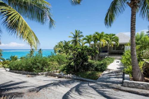 Allamanda House home in Governor's Harbour
