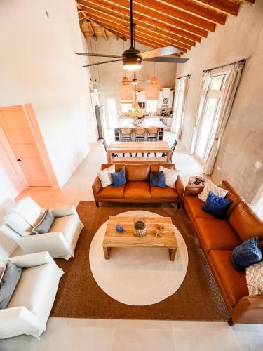 Paradise Cove home in Gregory Town