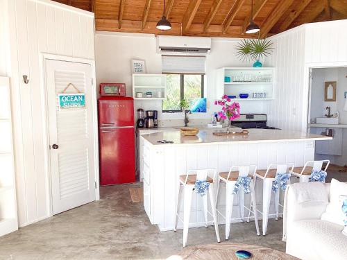 Ocean Shire home in Alice Town (Central Eleuthera)