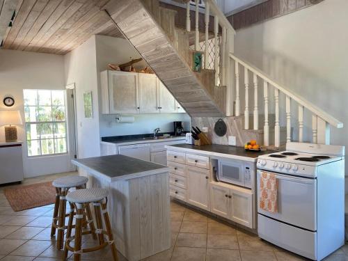 Rocks Retreat home in Governors Harbour