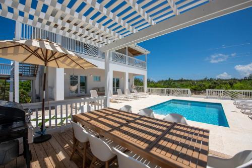 The Better Life & Cottage home in North Palmetto Point