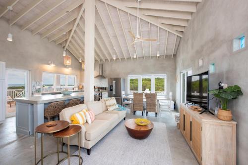 Sephora House home in Gregory Town