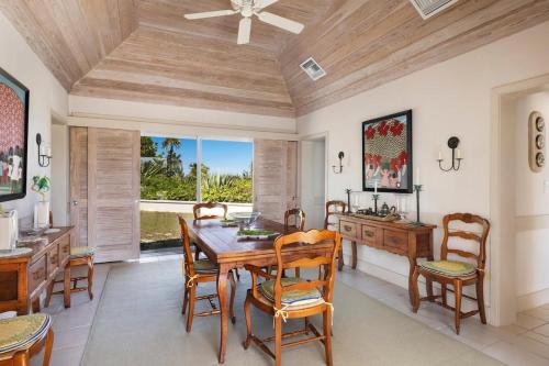 Plage Rose Estate home in North Palmetto Point