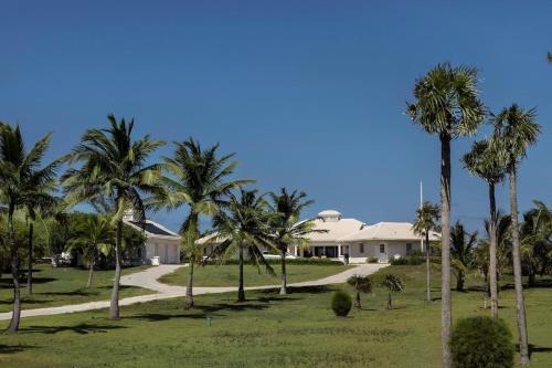 Plage Rose Estate home in North Palmetto Point