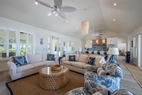 Pineapple House home in Governor's Harbour