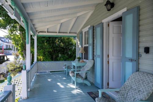 Watercolor home in Dunmore Town