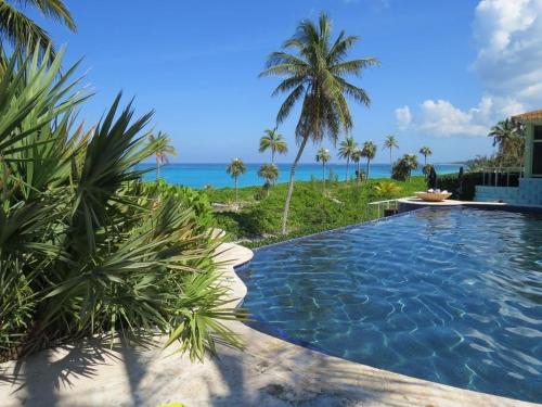 Shangri-La home in Governor's Harbour