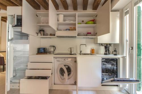 Ve.N.I.Ce. Cera Casa Del Giglio - image 7