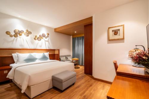 room detail thumbnail 0