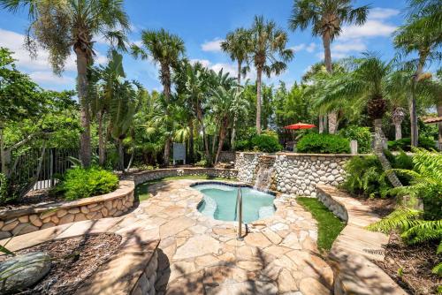 Modern 2BR Pool, Gym Pet-Friendly #12 in 城市與鄉村