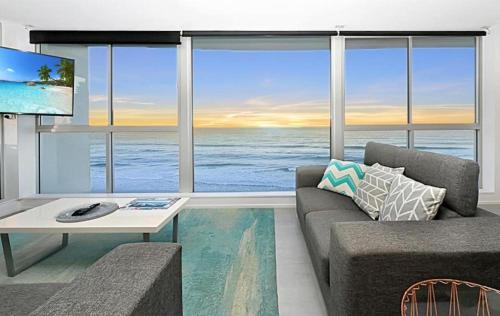 Pogled, Golden Sands Apartments in glavna plaža