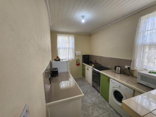 Hidden Bungalow - image 2