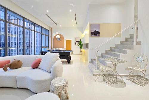 Skyline View Apartment -Bintang Fairlane Residence - image 2