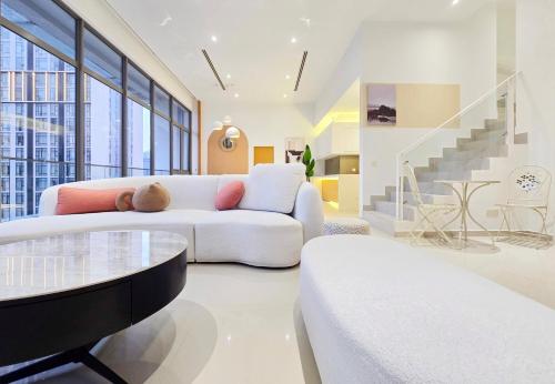 Skyline View Apartment -Bintang Fairlane Residence - image 5