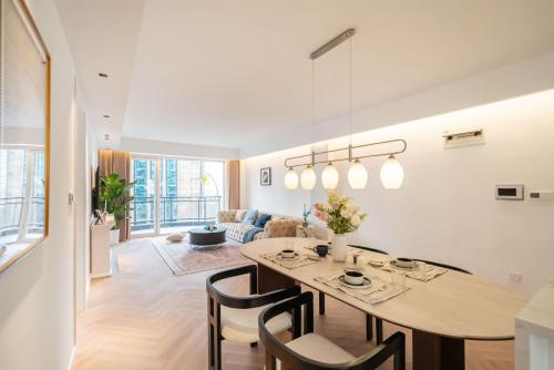 Urban Hub Superior Suite 3 bedrooms near the People's Square include Garden, Shanghái (foto 9)