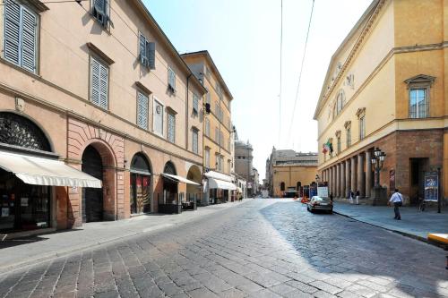 B&B Opera - image 9