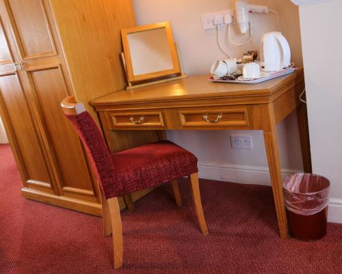 Royal Exeter Hotel - image 12