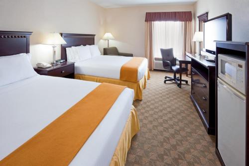 Holiday Inn Express Carneys Point New Jersey Turnpike Exit 1, an IHG Hotel