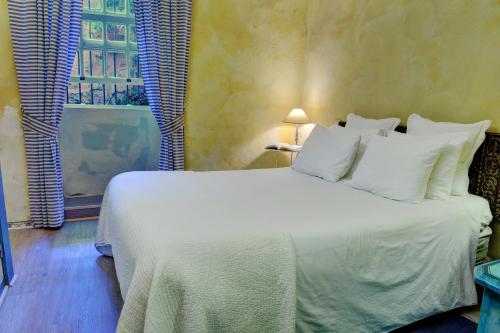 Standard Apartment image 6