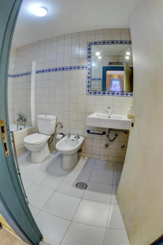Standard Apartment image 5