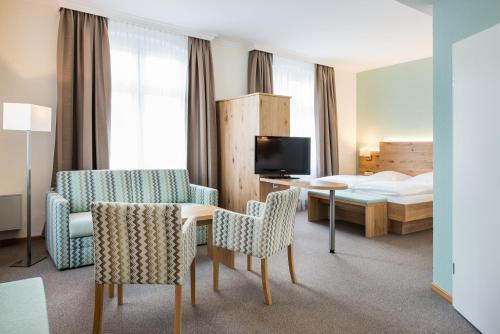 1 queen bed