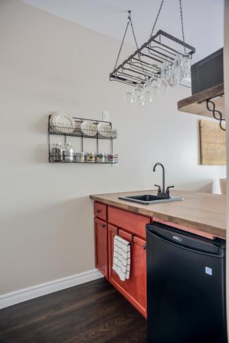 Konyha, The Village Suites in Prince Edward (ON)