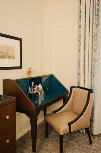 The Oxford Hotel Downtown Denver - image 8