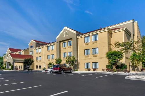 Comfort Inn & Suites Troutville - Roanoke North - Daleville in Troutville, USA