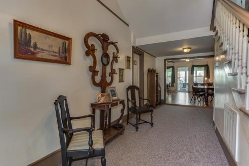 Carrier Houses Inn - image 4