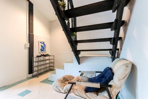 Tiny House Bangson at Bang Sue Grand Station - image 12